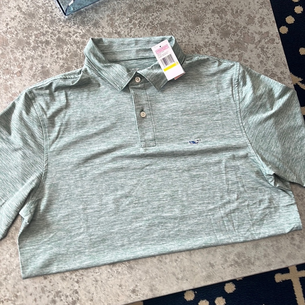 Men’s size medium vineyard, vines, golf shirt